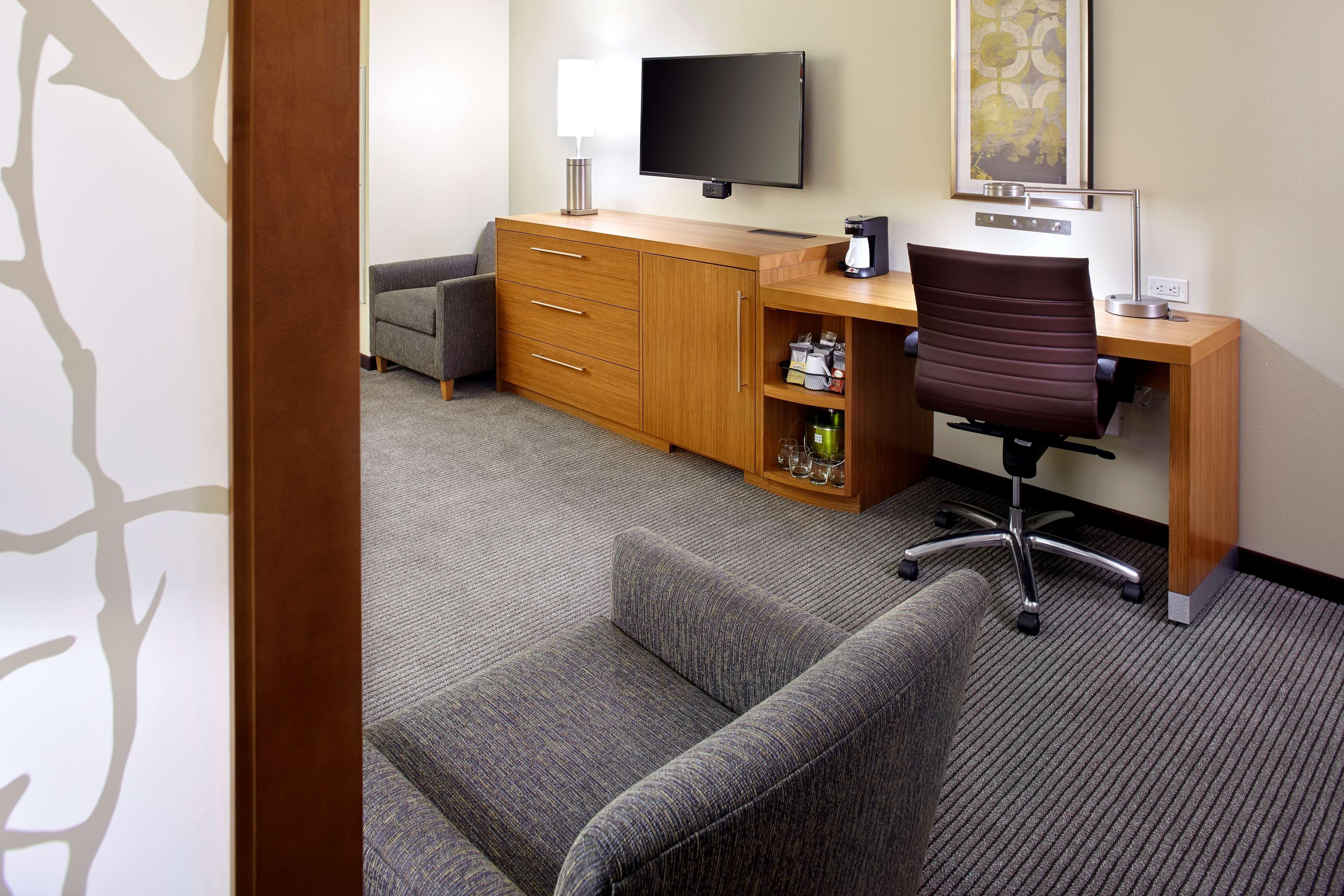 Hyatt Place Cleveland/Lyndhurst/Legacy Village Экстерьер фото